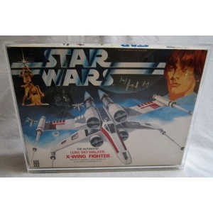 X-WING MODEL KIT SLIDE BOTTOM DISPLAY CASE