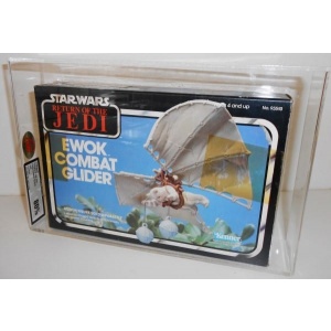 STAR WARS EWOK COMBAT GLIDER BOXED GRADING